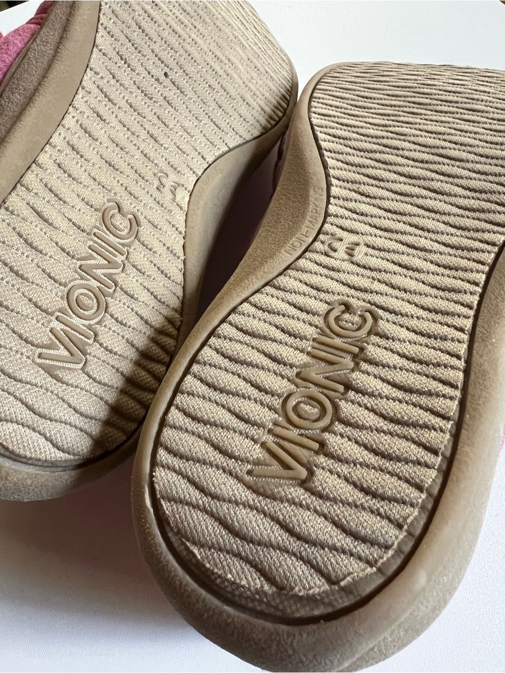 Vionic Jackie Rhubarb Pink Quilted Slippers 7 - Picture 11 of 13